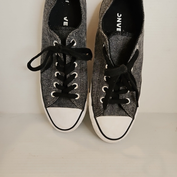 Converse Women's Size 9 Shoes Double Tongue 562457F Low Top Sneaker Black/White - Picture 6 of 7